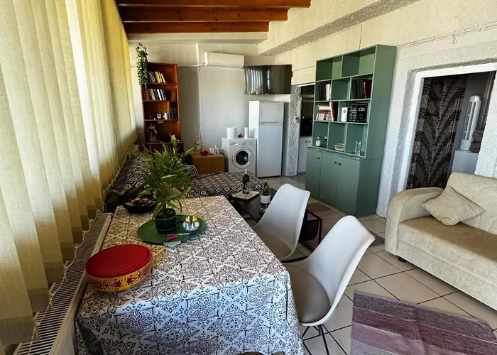 Xara House